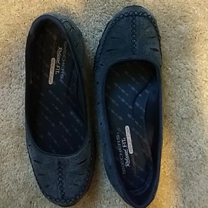 Skechers slip ons, size 9 relaxed fit, like new!